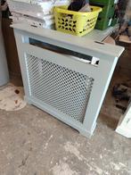 Cache radiateur gris claire