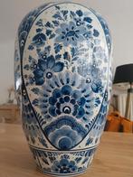 Vase de style Delft XXe siècle, Enlèvement
