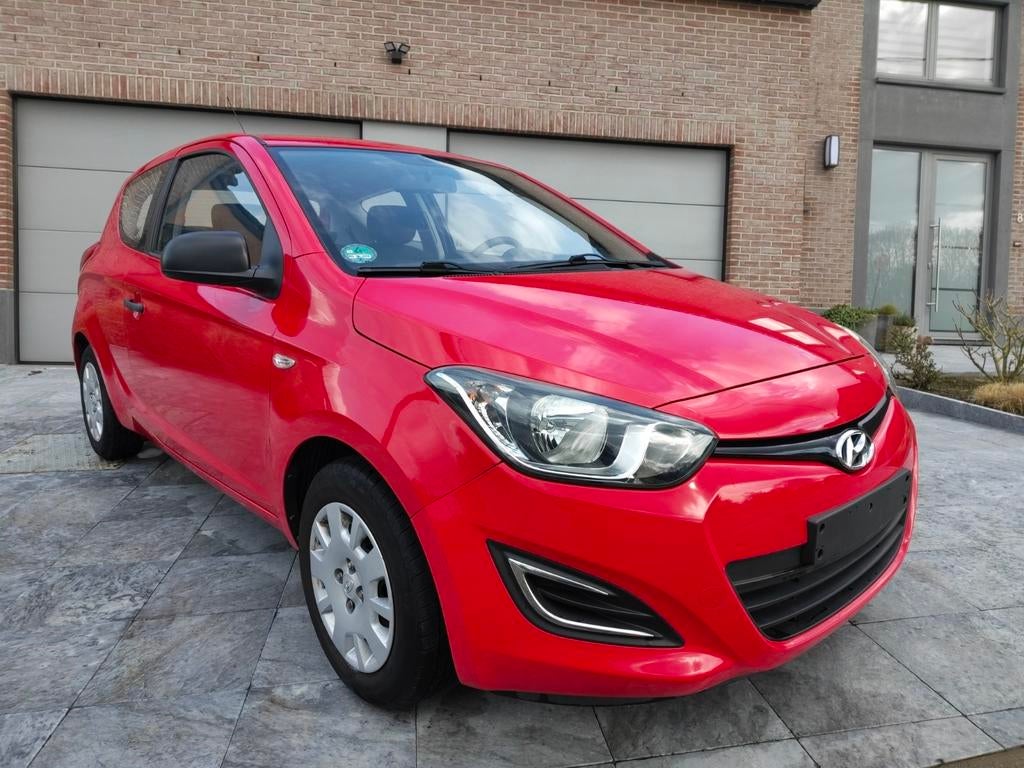 Hyundai i20 FIFA World Cup Edition – 08/2013 – 83 000 km, Auto's, Euro 5, 63 kW, Bedrijf, Elektrische ramen