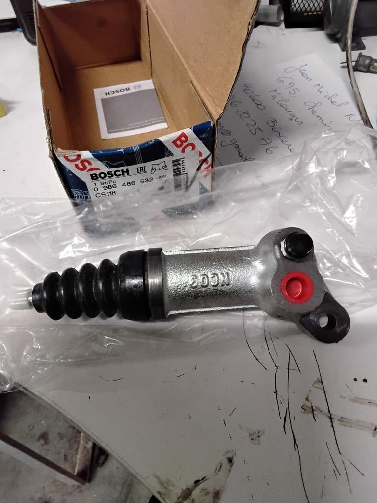 Cylindre recepteur embrayage BOSCH  VW -PORSCHE, Enlèvement ou Envoi, Audi