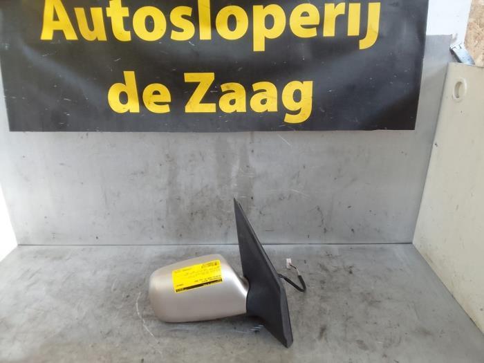 Rétroviseur extérieur droit d'un Daihatsu Young RV, Autos : Pièces & Accessoires, Rétroviseurs, Daihatsu, Utilisé, 3 mois de garantie