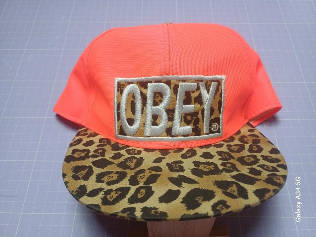 OBEY pet met fluo en luipaardprint — snapback streetwear Y2K, Ophalen, Pet
