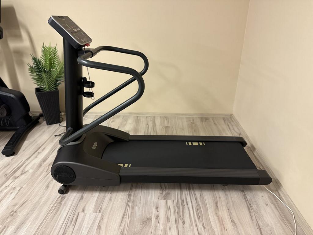 Technogym professionele loopband, Ophalen, Zo goed als nieuw, Loopband