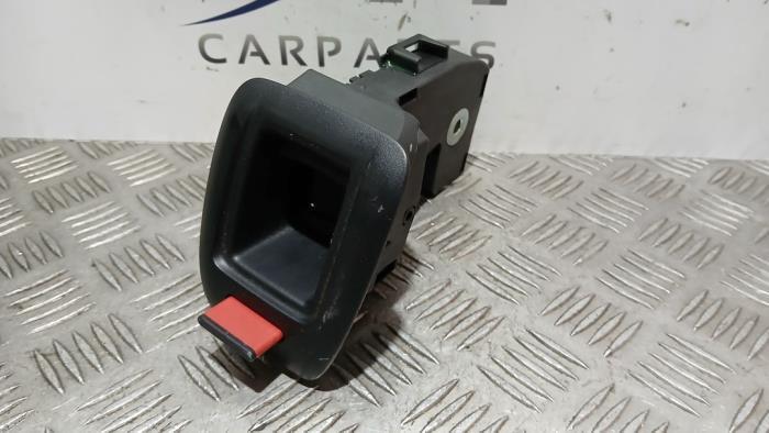 Serrure banquette arrière d'un Mercedes B-Klasse, 3 mois de garantie, Utilisé, -, -