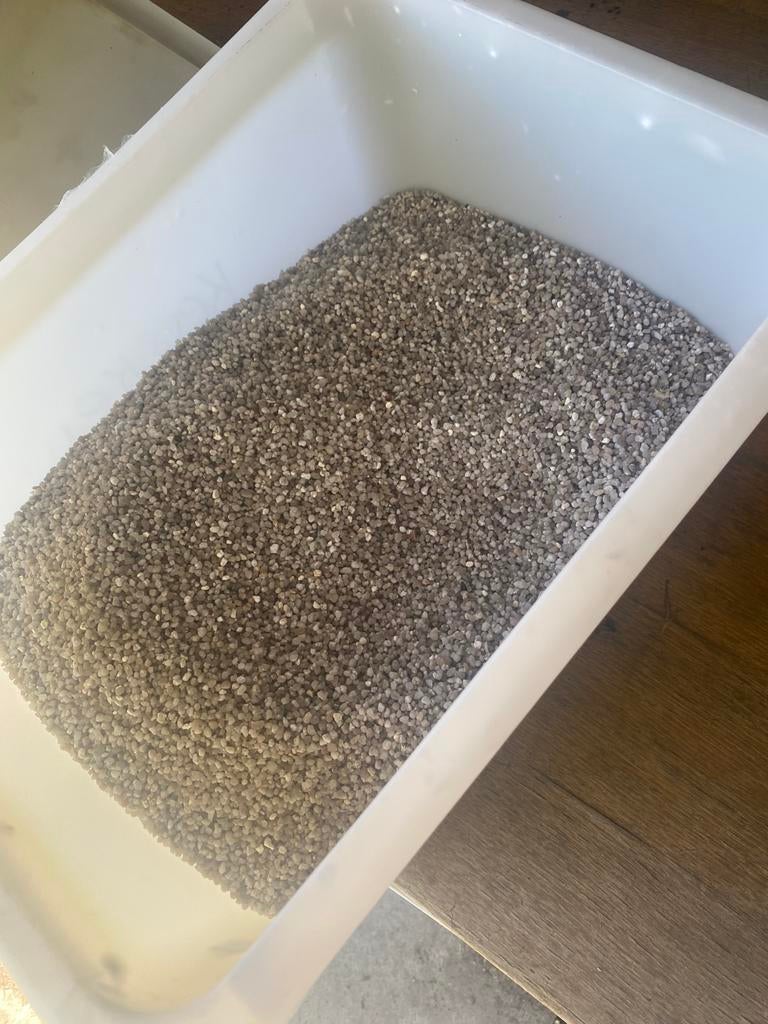 Honden bench aquariumsteentjes …, Dieren en Toebehoren, Ophalen, Zo goed als nieuw