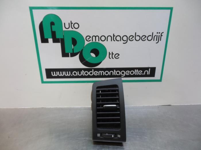 Luchtrooster Dashboard van een Toyota Corolla Verso, Auto-onderdelen, Dashboard en Schakelaars, Toyota, Gebruikt, 3 maanden garantie