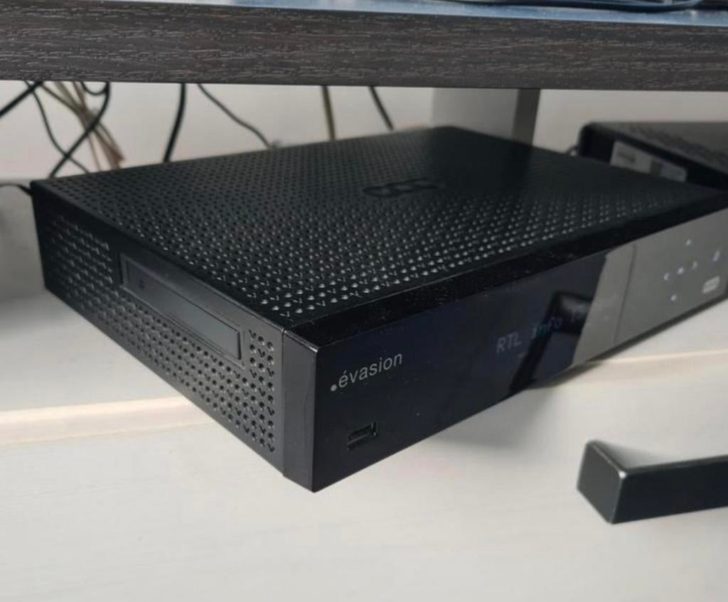 Décodeur évasion voo, TV, Hi-fi & Vidéo, Décodeurs & Enregistreurs à disque dur, Enlèvement, Décodeur