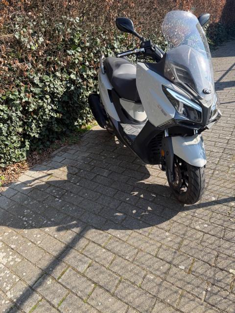 Kymco. Xtown 125 cc, Fietsen en Brommers, Scooters | Kymco, Zo goed als nieuw, Benzine, Ophalen