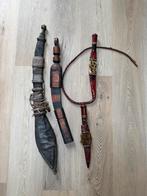 Lot Afrikaanse wapens in schede mes dolk zwaard, Antiquités & Art, Enlèvement