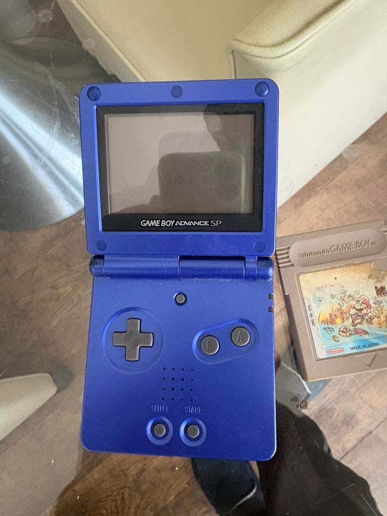 Gameboy advence sp, Games en Spelcomputers, Spelcomputers | Nintendo Game Boy, Ophalen of Verzenden, Zo goed als nieuw