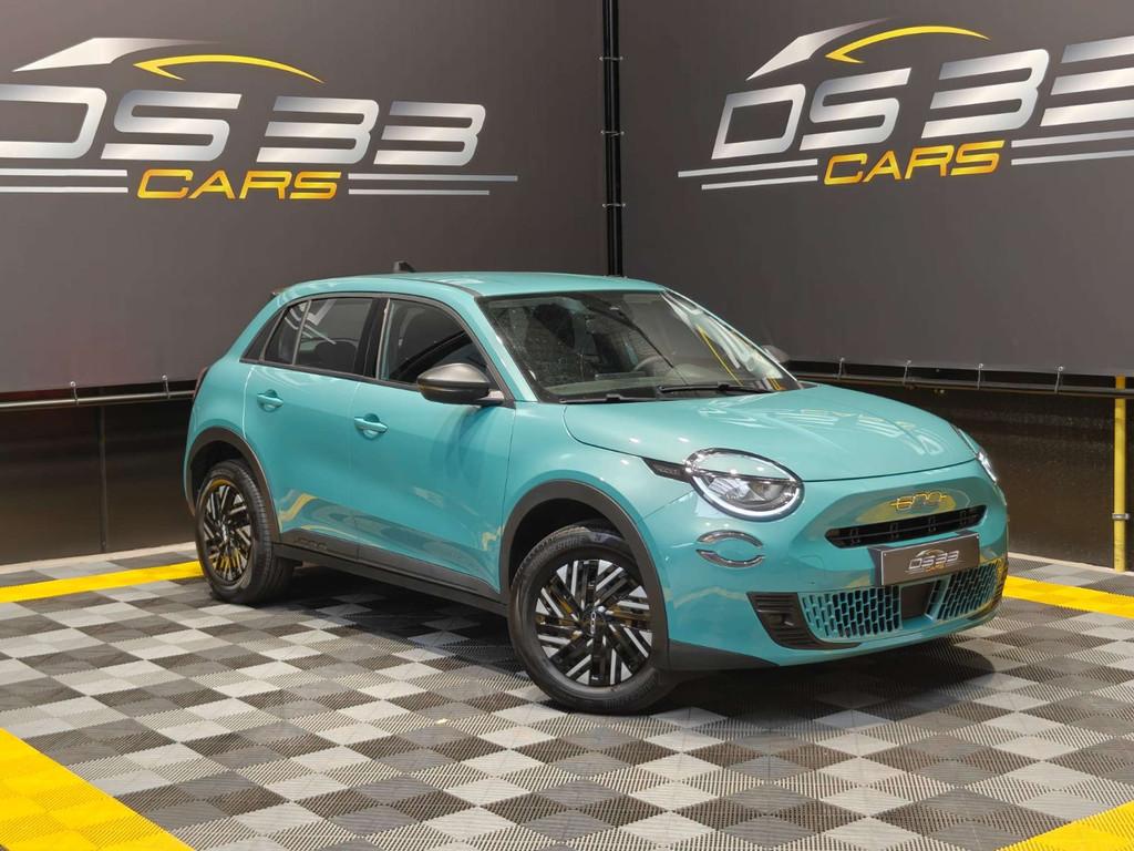 Fiat 600 1.2 Mild Hybride / Airco / Cruise / 16" / Apple /, Auto's, Fiat, Bedrijf, Te koop, Airbags, Bluetooth, Boordcomputer