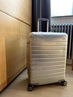 AWAY Reiskoffer / Zilver-kleurig / Aluminium / Medium, Gebruikt, 45 tot 55 cm, Slot, Metaal
