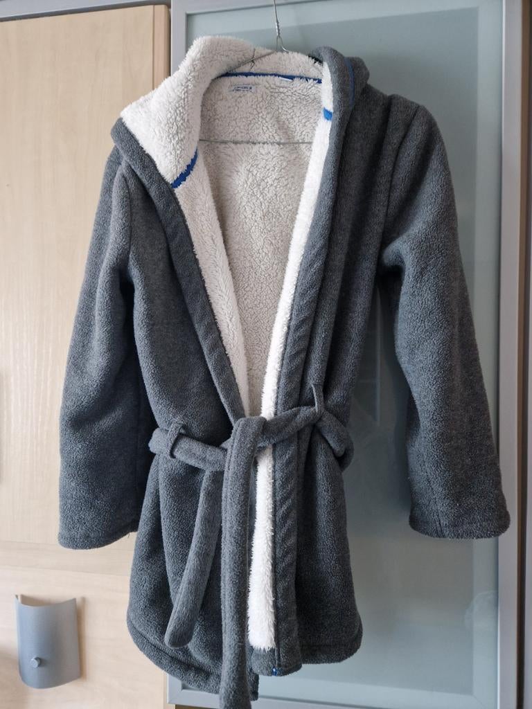 Peignoir garcon OKaidi, Enlèvement