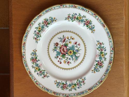 Coalport Ming Rose porceleinen "taartenschotel / eetbord" me, Huis en Inrichting, Keuken | Servies, Zo goed als nieuw, Bord(en)