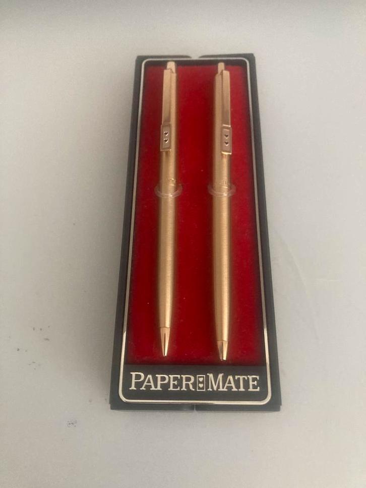 Vintage Paper Mate pen- en potloodset, goudkleurig in doos, Verzamelen, Pennenverzamelingen, Zo goed als nieuw, Balpen, Ophalen of Verzenden