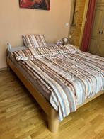 Bed + matras + nachtkastje, Bruin, 140 cm, Zo goed als nieuw, Hout