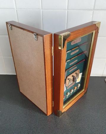 Sleutelkastje " Antique Golf Clubs" beschikbaar voor biedingen