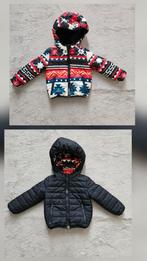 Veste rembourrée bidirectionnelle GUESS avec imprimé intégra, Enfants & Bébés, Vêtements de bébé | Taille 68, Enlèvement ou Envoi