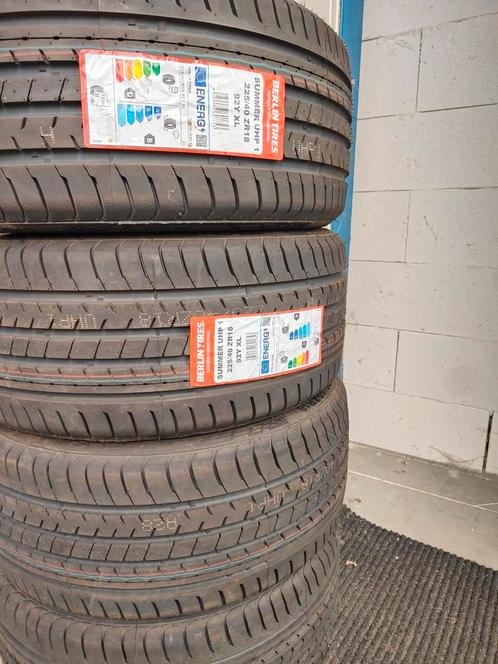 New 225/40r18 92y 70€ per stuk met plaatsen 23540r18, Auto diversen, Autosport-onderdelen, Zo goed als nieuw, Ophalen of Verzenden