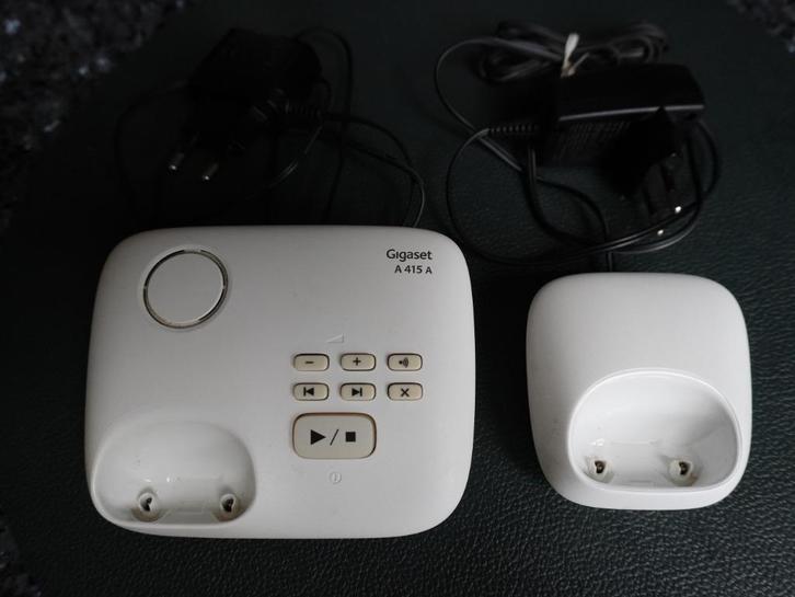 Socles de charge Gigaset A415A, Télécoms, Supports de téléphone, Utilisé, Enlèvement ou Envoi