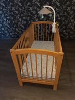 Babybed met mobiel erbij, Ophalen, Zo goed als nieuw