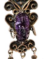 Broche in massief zilver met gesneden Amethist ., Handtassen en Accessoires, Broches, Ophalen of Verzenden, Zo goed als nieuw