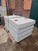 4 Betonnen stempel blokken voor onder de torenkraan, Doe-het-zelf en Bouw, Ophalen of Verzenden, Zo goed als nieuw