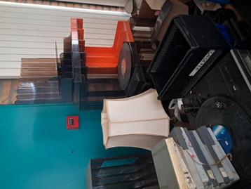 Lp plastieke rangeerdozen beschikbaar voor biedingen