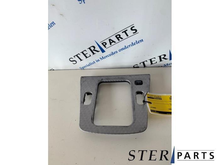 Dashboard deel van een Mercedes SLK, Auto-onderdelen, Dashboard en Schakelaars, Mercedes-Benz, Gebruikt, 3 maanden garantie, Ophalen of Verzenden