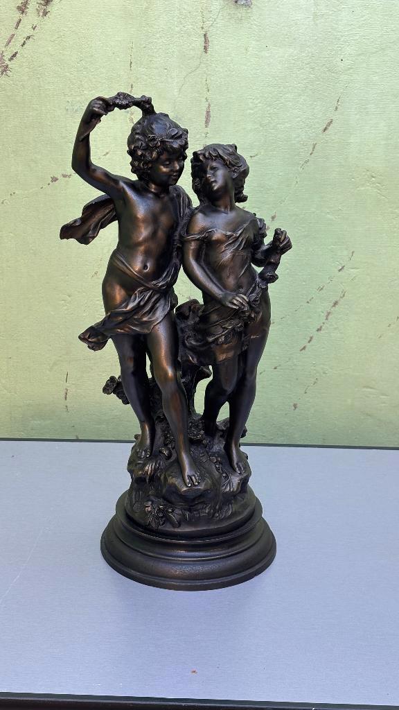 Auguste Moreau – Young Lovers  (55 cm), Antiek en Kunst, Kunst | Beelden en Houtsnijwerken, Ophalen