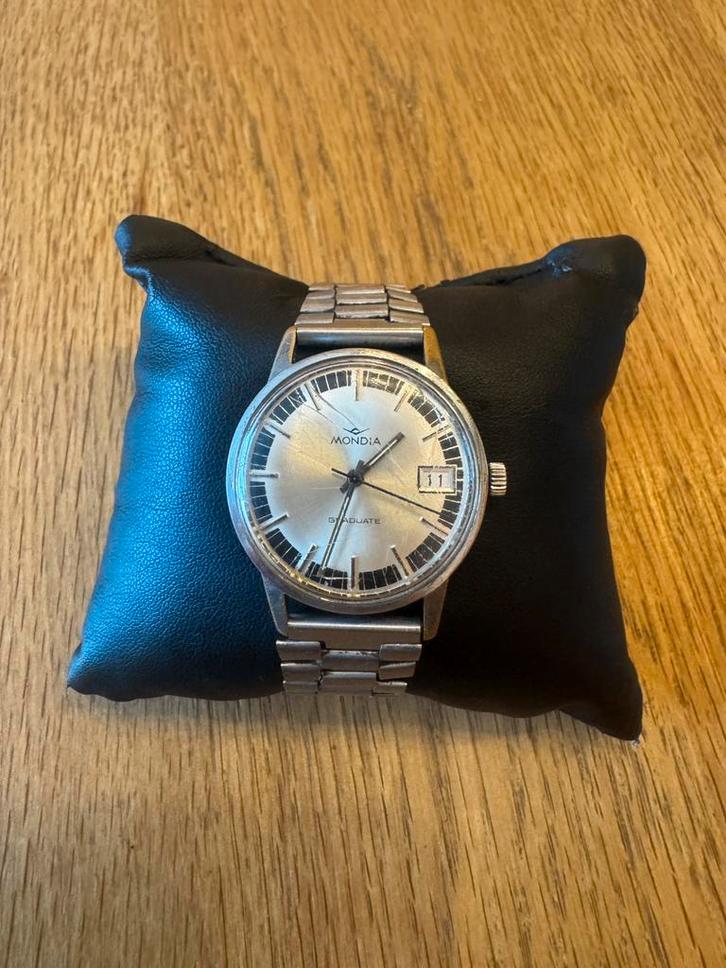 Vintage horloge Mondia Graduate, Swiss Made, werkt prima, Handtassen en Accessoires, Horloges | Heren, Gebruikt, Polshorloge, Overige merken