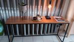 Industriële side tafel, Ophalen, Zo goed als nieuw