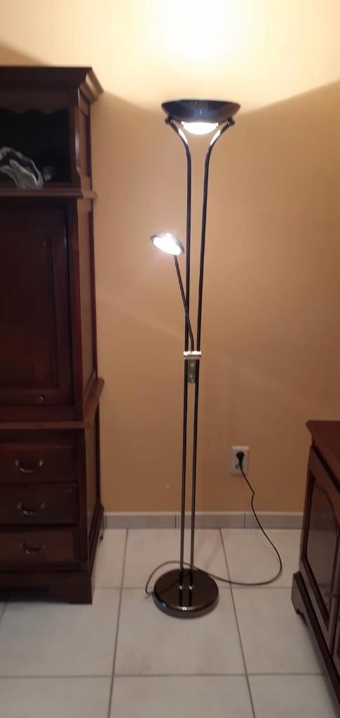 Mooie vloerlamp met leeslamp, Huis en Inrichting, Lampen | Vloerlampen, Gebruikt, 150 tot 200 cm, Metaal, Ophalen