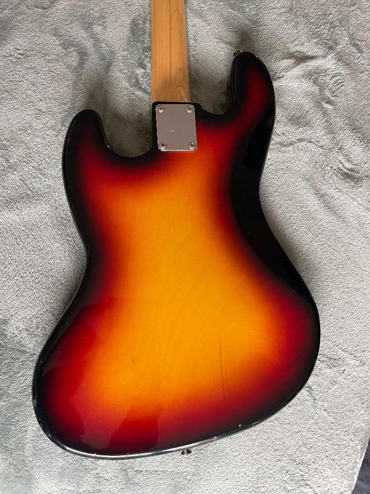 Basversterker en basgitaar, Musique & Instruments, Amplis | Basse & Guitare, Utilisé, Guitare basse, Enlèvement