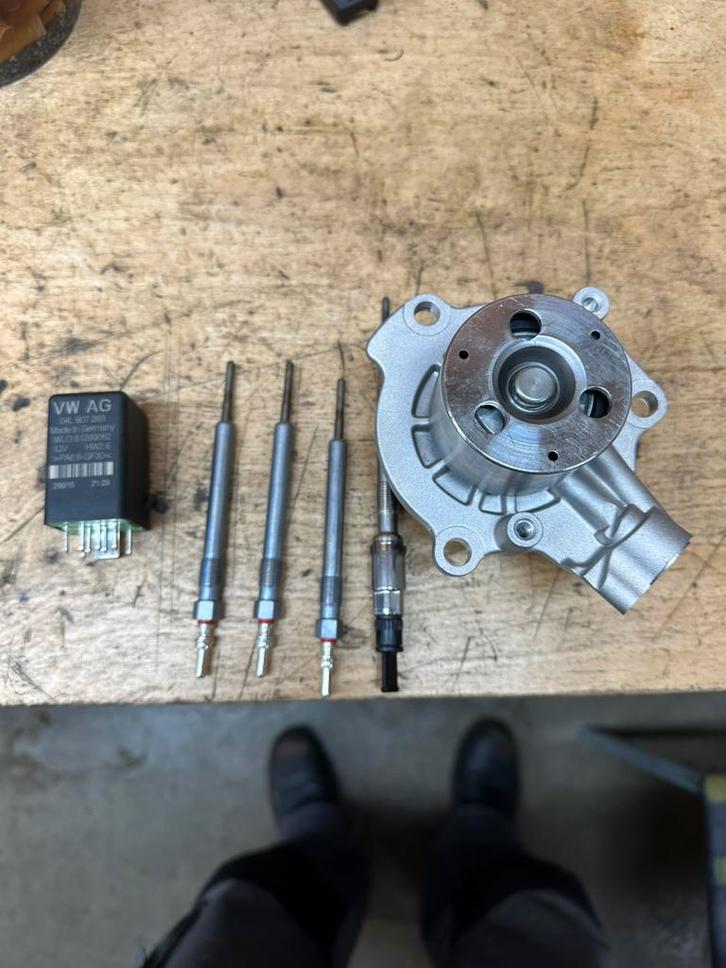 Volkswagen Transporter T6 gloeibougies en waterpomp, Auto-onderdelen, Motor en Toebehoren, Volkswagen, Ophalen of Verzenden
