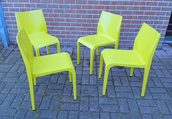 CHAISES DESIGN ITALIENNES ALIAS LALEGGERA 301, Maison & Meubles, Chaises, Utilisé, Quatre, Synthétique, Autres couleurs, Enlèvement