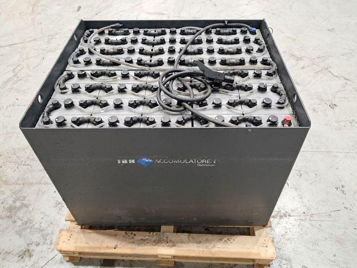 BATTERIJ 80V 775Ah, Auto-onderdelen, Accu's en Toebehoren, Gebruikt