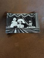 K.Astrid en K.Leopold III en kind, Verzamelen, Koningshuis en Royalty, Ophalen of Verzenden, Zo goed als nieuw, Kaart, Foto of Prent
