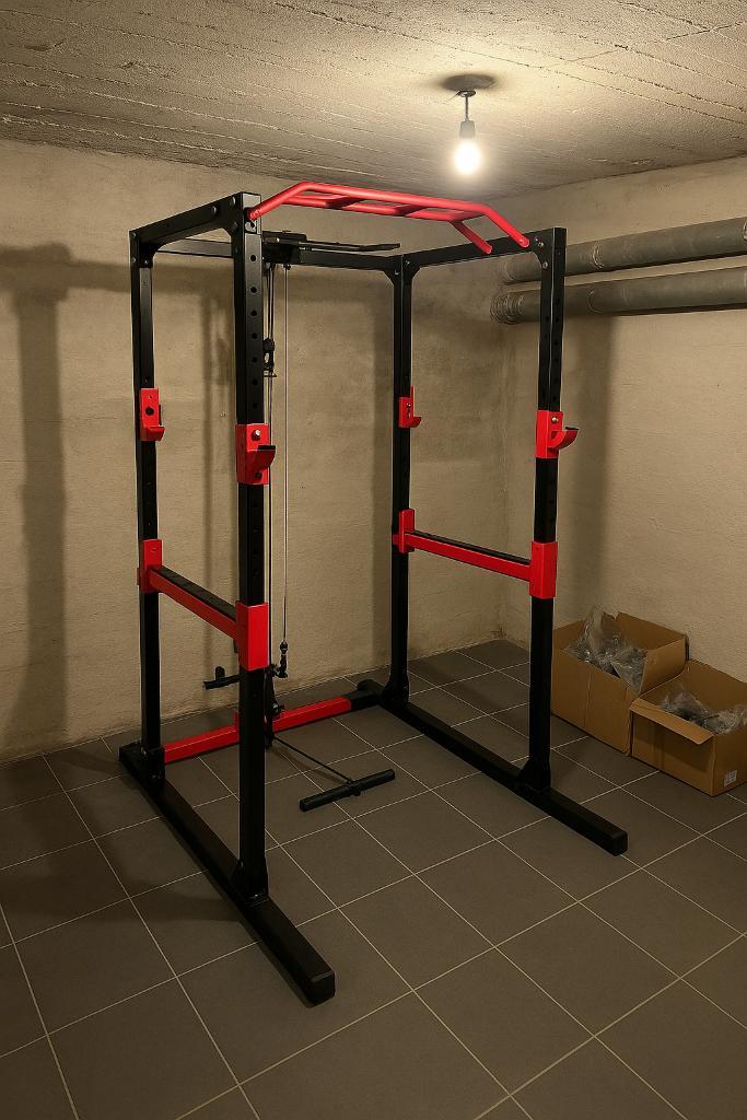 Fitness rack/krachtstation, Sport en Fitness, Fitnessapparatuur, Zo goed als nieuw, Krachtstation, Armen, Benen, Borst, Buik, Rug