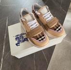 Burberry sneakers/schoenen, Kleding | Dames, Ophalen of Verzenden, Zo goed als nieuw, Sneakers, Burberry
