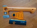 Fiskars X13 lichtgewicht kampeerbijltje + slijper, Ophalen of Verzenden, Zo goed als nieuw