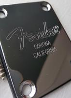 Fender Corona Neck Plate + 4 vis pour manche de guitare, Enlèvement ou Envoi, Neuf, Guitare électrique