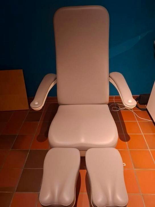 elektrische pedicure/behandelstoel van Bentlon, Sport en Fitness, Massageproducten, Gebruikt, Ophalen