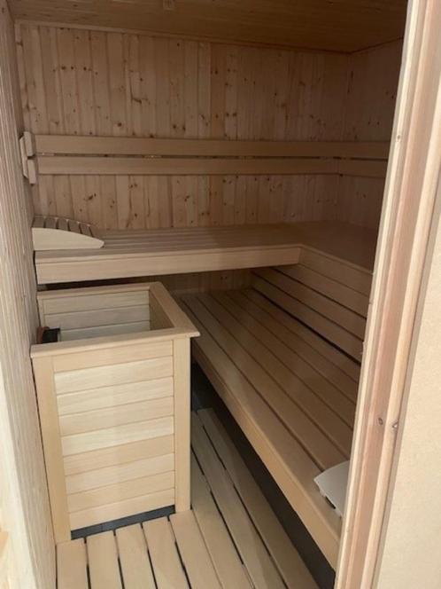 Traditionele Finse sauna Bi-O-Mat (EOS) - te bezichtigen, Sport en Fitness, Sauna, Gebruikt, Complete sauna, Fins of Traditioneel