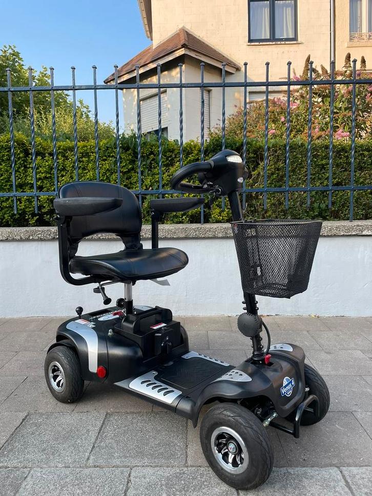 Scootmobiel Vermeiren Venus 4 scooter électrique démontable, Divers, Chaises roulantes, Comme neuf, Fauteuil roulant électrique