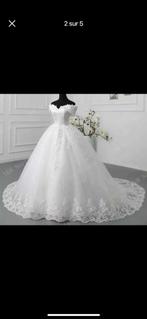 Robe de mariée taille 38 à 42 réglable avec lacets dans le d, Ophalen, Zo goed als nieuw, Wit, Trouwjurk