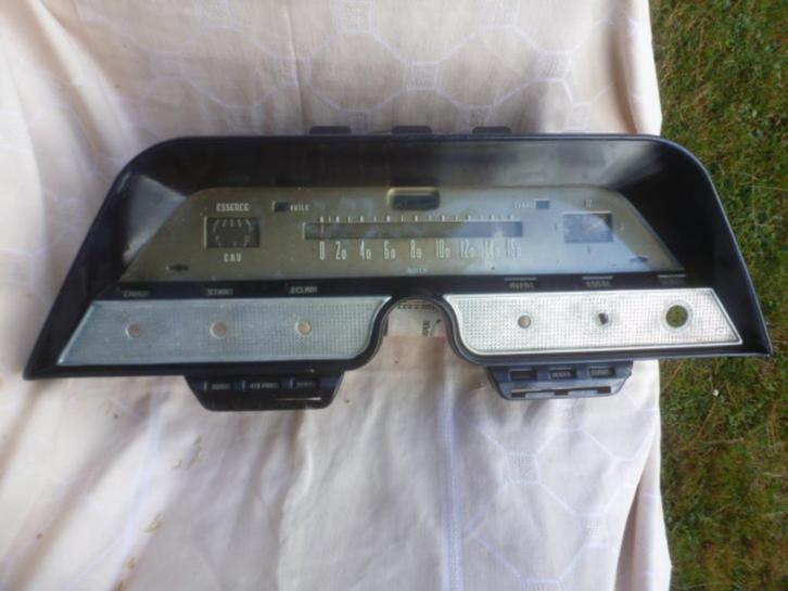 Simca V8: Teller en laat zien wie er gaat: JAEGER, Auto-onderdelen, Dashboard en Schakelaars, Gebruikt, Ophalen of Verzenden