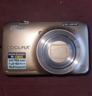 Nikon Coolpix s6300 Goud - inc laadcabel en hoesje beschikbaar voor biedingen
