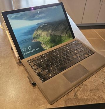 Microsoft Surface Pro 5 Windows 11 + Accessoires, 256 GB, Avec écran tactile, I5 Intel core, Enlèvement