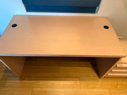 Te koop: Mooie bureau jonge student stevig & praktisch, Huis en Inrichting, Bureaus, Bureau, Ophalen